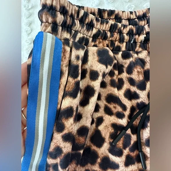 Missguided leopard print side stripe track pants - Picture 8 of 13